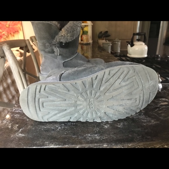 Ugg Bailey button boots gray - Picture 3 of 3